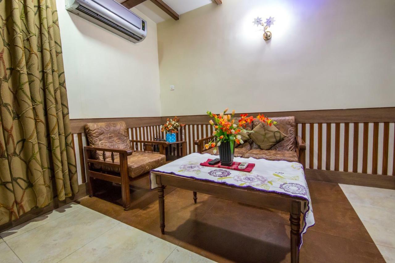 Hotel Aryaas Palayankottai Luaran gambar